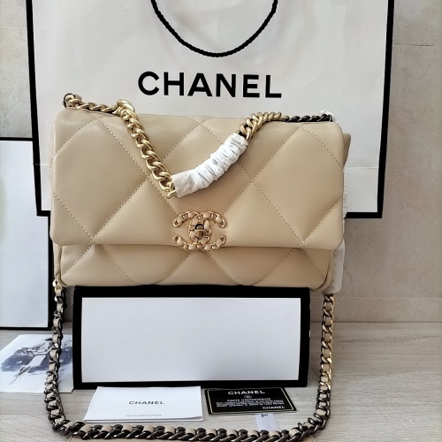 Cheap Chanel AAA Quality Messenger Bags For Women #1252499 Replica Wholesale [$88.00 USD] [ITEM#1252499] on Replica Chanel AAA Messenger Bags