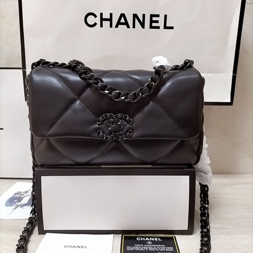 Chanel AAA Quality Messenger Bags For Women #1252515