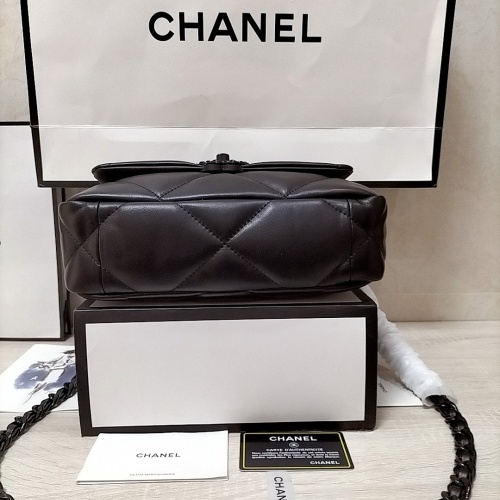 Cheap Chanel AAA Quality Messenger Bags For Women #1252515 Replica Wholesale [$82.00 USD] [ITEM#1252515] on Replica Chanel AAA Messenger Bags