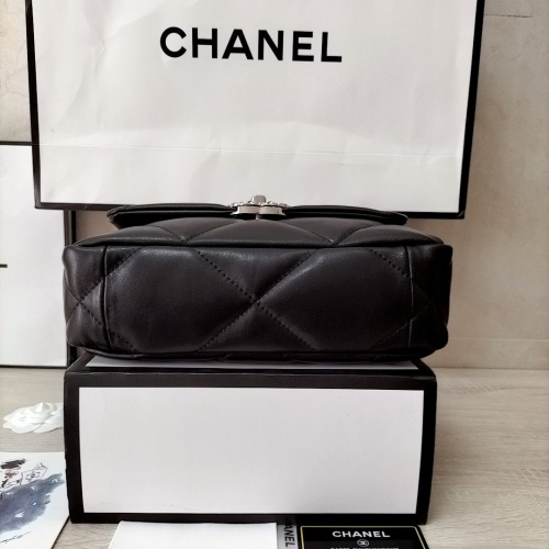 Cheap Chanel AAA Quality Messenger Bags For Women #1252518 Replica Wholesale [$82.00 USD] [ITEM#1252518] on Replica Chanel AAA Messenger Bags