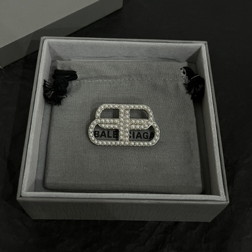 Cheap Balenciaga Brooches For Women #1252722 Replica Wholesale [$38.00 USD] [ITEM#1252722] on Replica Balenciaga Brooches