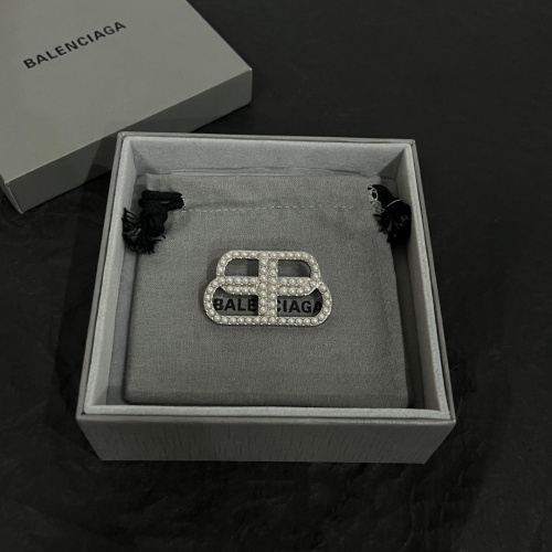 Cheap Balenciaga Brooches For Women #1252722 Replica Wholesale [$38.00 USD] [ITEM#1252722] on Replica Balenciaga Brooches