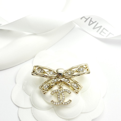 Cheap Chanel Brooches For Women #1252735 Replica Wholesale [$36.00 USD] [ITEM#1252735] on Replica Chanel Brooches