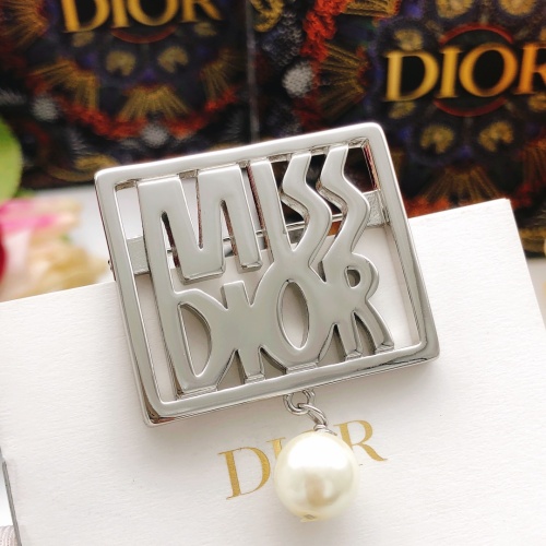 Cheap Christian Dior Brooches For Women #1253092 Replica Wholesale [$29.00 USD] [ITEM#1253092] on Replica Christian Dior Brooches