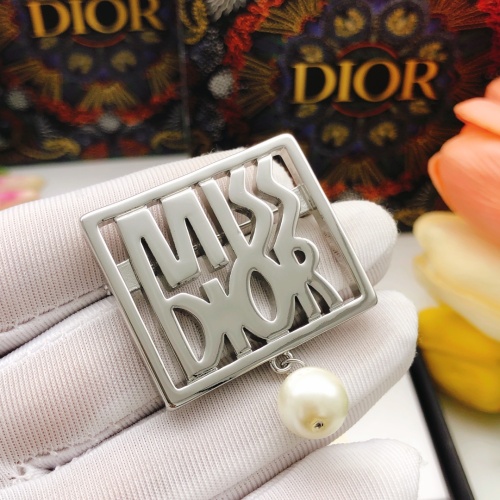 Cheap Christian Dior Brooches For Women #1253092 Replica Wholesale [$29.00 USD] [ITEM#1253092] on Replica Christian Dior Brooches