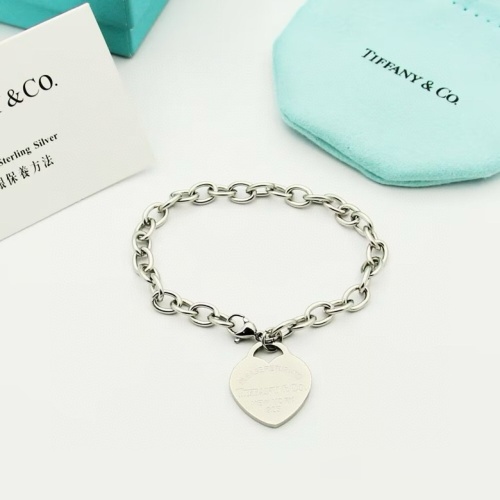 Cheap Tiffany Bracelets #1253183 Replica Wholesale [$27.00 USD] [ITEM#1253183] on Replica Tiffany Bracelets