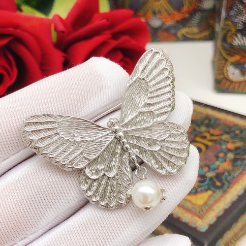 Cheap Christian Dior Brooches For Women #1253216 Replica Wholesale [$29.00 USD] [ITEM#1253216] on Replica Christian Dior Brooches