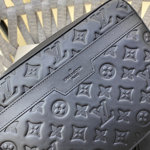 Cheap Louis Vuitton AAA Man Messenger Bags #1253313 Replica Wholesale [$108.00 USD] [ITEM#1253313] on Replica Louis Vuitton AAA Man Messenger Bags