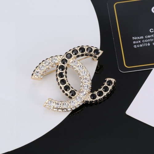 Cheap Chanel Brooches For Women #1253611 Replica Wholesale [$29.00 USD] [ITEM#1253611] on Replica Chanel Brooches