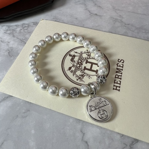 Cheap Hermes Bracelets #1253707 Replica Wholesale [$39.00 USD] [ITEM#1253707] on Replica Hermes Bracelets