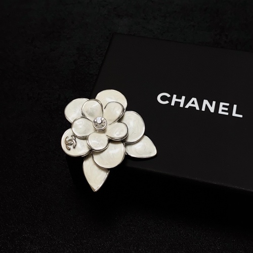 Cheap Chanel Brooches For Women #1253790 Replica Wholesale [$29.00 USD] [ITEM#1253790] on Replica Chanel Brooches