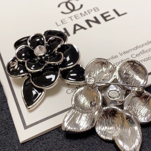 Cheap Chanel Brooches For Women #1253790 Replica Wholesale [$29.00 USD] [ITEM#1253790] on Replica Chanel Brooches