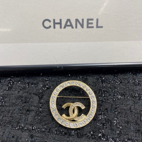 Cheap Chanel Brooches For Women #1253871 Replica Wholesale [$32.00 USD] [ITEM#1253871] on Replica Chanel Brooches