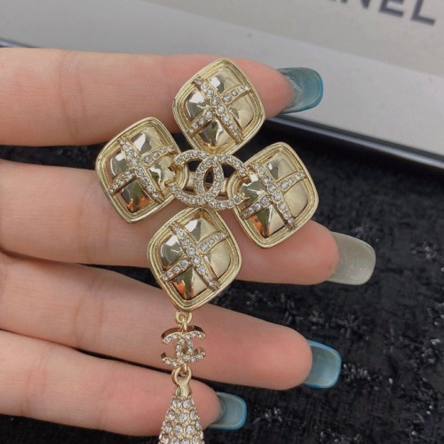 Cheap Chanel Brooches For Women #1253875 Replica Wholesale [$39.00 USD] [ITEM#1253875] on Replica Chanel Brooches