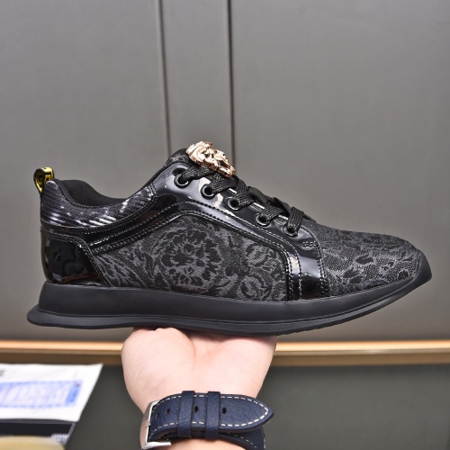 Cheap Versace Casual Shoes For Men #1255958 Replica Wholesale [$76.00 USD] [ITEM#1255958] on Replica Versace Casual Shoes