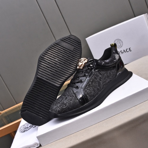 Cheap Versace Casual Shoes For Men #1255958 Replica Wholesale [$76.00 USD] [ITEM#1255958] on Replica Versace Casual Shoes