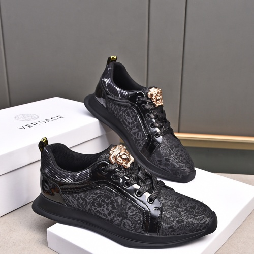 Cheap Versace Casual Shoes For Men #1255958 Replica Wholesale [$76.00 USD] [ITEM#1255958] on Replica Versace Casual Shoes