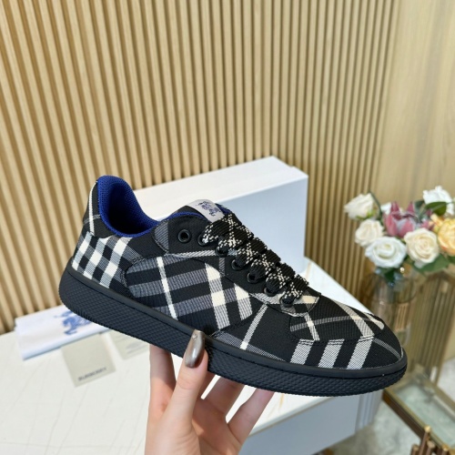 Cheap Burberry Casual Shoes For Men #1256075 Replica Wholesale [$102.00 USD] [ITEM#1256075] on Replica Burberry Casual Shoes