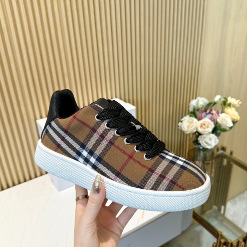 Cheap Burberry Casual Shoes For Men #1256077 Replica Wholesale [$102.00 USD] [ITEM#1256077] on Replica Burberry Casual Shoes