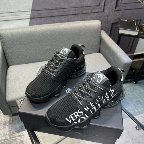 Versace Casual Shoes For Men #1256419