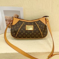 Louis Vuitton Messenger Bags For Women #1250093