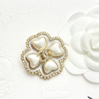 Chanel Brooches For Women #1252909