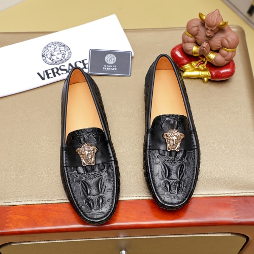 Versace Leather Shoes For Men #1257070