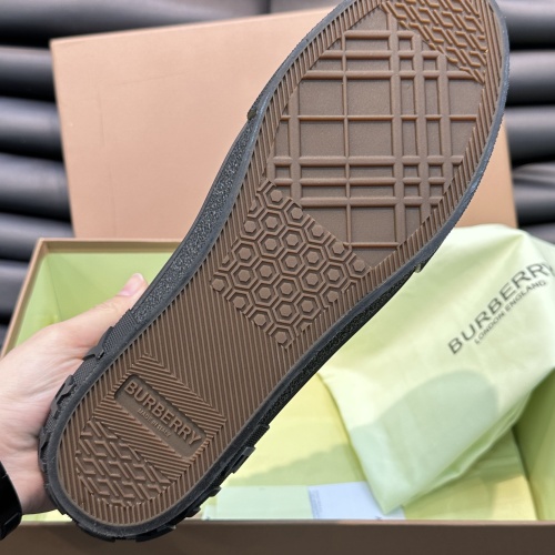 Cheap Burberry Casual Shoes For Men #1257108 Replica Wholesale [$72.00 USD] [ITEM#1257108] on Replica Burberry Casual Shoes