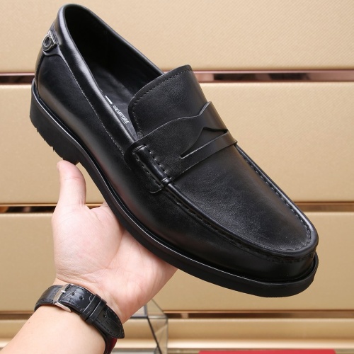 Cheap Salvatore Ferragamo Leather Shoes For Men #1257529 Replica Wholesale [$92.00 USD] [ITEM#1257529] on Replica Salvatore Ferragamo Leather Shoes