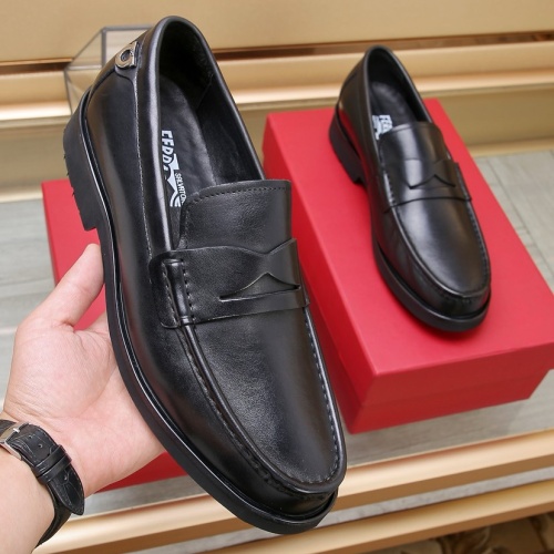 Cheap Salvatore Ferragamo Leather Shoes For Men #1257529 Replica Wholesale [$92.00 USD] [ITEM#1257529] on Replica Salvatore Ferragamo Leather Shoes