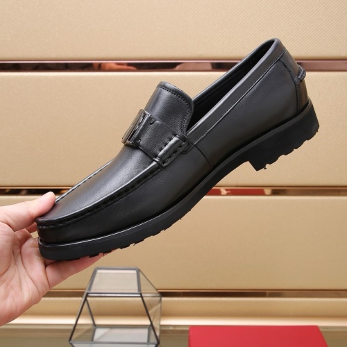 Cheap Salvatore Ferragamo Leather Shoes For Men #1257530 Replica Wholesale [$92.00 USD] [ITEM#1257530] on Replica Salvatore Ferragamo Leather Shoes