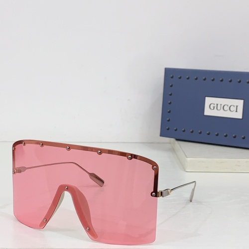 Gucci AAA Quality Sunglasses #1258973