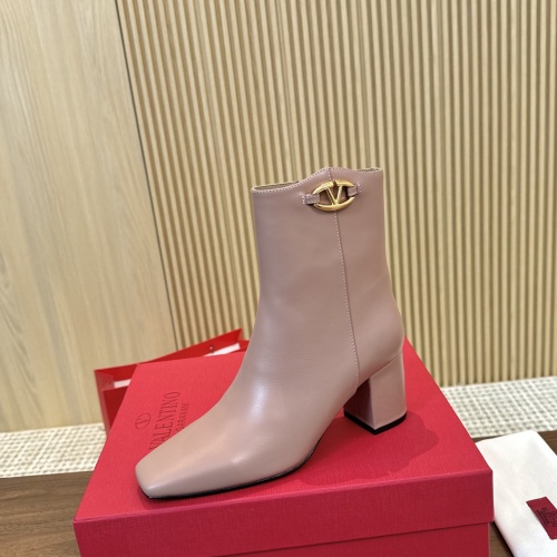 Cheap Valentino Boots For Women #1259115 Replica Wholesale [$128.00 USD] [ITEM#1259115] on Replica Valentino Boots