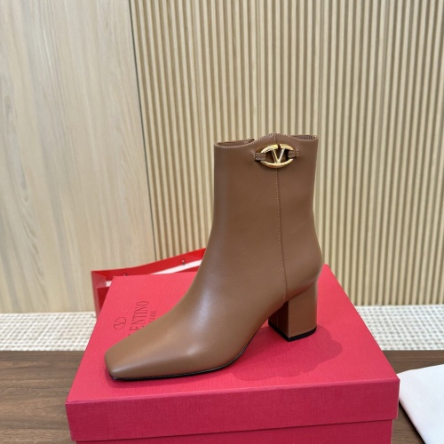 Cheap Valentino Boots For Women #1259117 Replica Wholesale [$128.00 USD] [ITEM#1259117] on Replica Valentino Boots