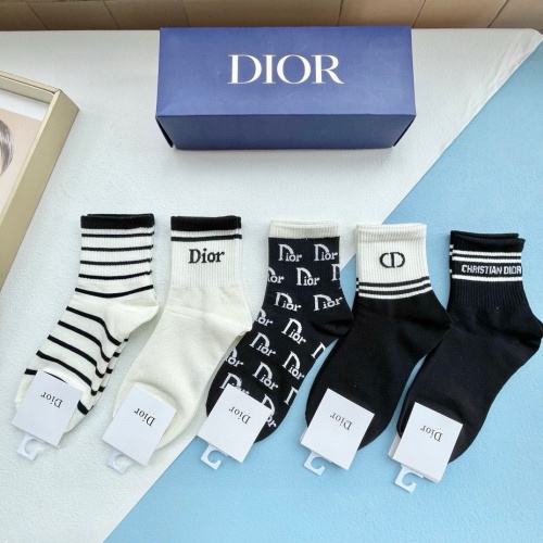 Cheap Christian Dior Socks #1261098 Replica Wholesale [$27.00 USD] [ITEM#1261098] on Replica Christian Dior Socks