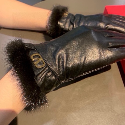 Cheap Valentino Gloves For Women #1261199 Replica Wholesale [$52.00 USD] [ITEM#1261199] on Replica Valentino Gloves