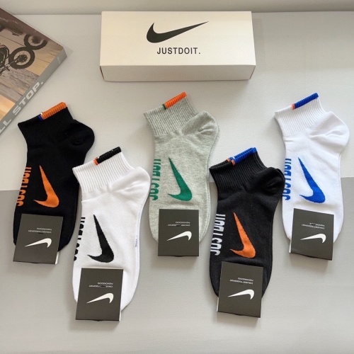 Cheap Nike Socks #1261223 Replica Wholesale [$27.00 USD] [ITEM#1261223] on Replica Nike Socks