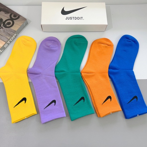 Cheap Nike Socks #1261224 Replica Wholesale [$29.00 USD] [ITEM#1261224] on Replica Nike Socks