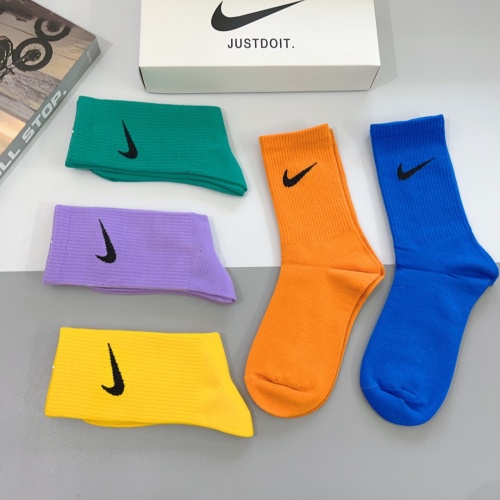 Cheap Nike Socks #1261224 Replica Wholesale [$29.00 USD] [ITEM#1261224] on Replica Nike Socks