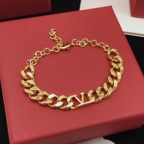 Cheap Valentino Bracelets #1261516 Replica Wholesale [$27.00 USD] [ITEM#1261516] on Replica Valentino Bracelets