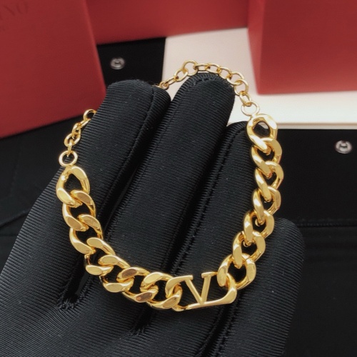 Cheap Valentino Bracelets #1261516 Replica Wholesale [$27.00 USD] [ITEM#1261516] on Replica Valentino Bracelets