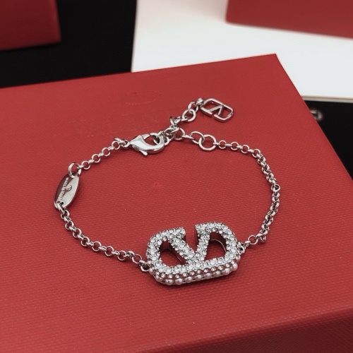 Cheap Valentino Bracelets #1261531 Replica Wholesale [$29.00 USD] [ITEM#1261531] on Replica Valentino Bracelets