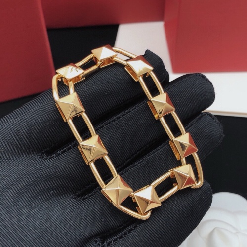 Cheap Valentino Bracelets #1261537 Replica Wholesale [$29.00 USD] [ITEM#1261537] on Replica Valentino Bracelets