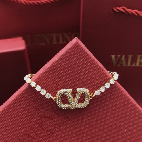 Cheap Valentino Bracelets #1261539 Replica Wholesale [$32.00 USD] [ITEM#1261539] on Replica Valentino Bracelets