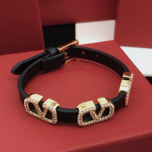 Cheap Valentino Bracelets #1261549 Replica Wholesale [$36.00 USD] [ITEM#1261549] on Replica Valentino Bracelets