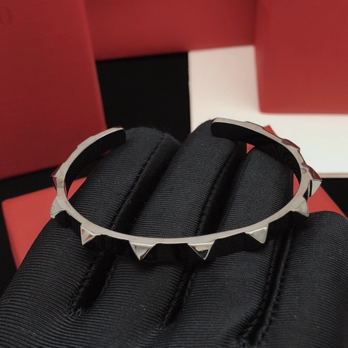 Cheap Valentino Bracelets #1261565 Replica Wholesale [$29.00 USD] [ITEM#1261565] on Replica Valentino Bracelets