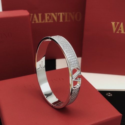 Cheap Valentino Bracelets #1261578 Replica Wholesale [$39.00 USD] [ITEM#1261578] on Replica Valentino Bracelets