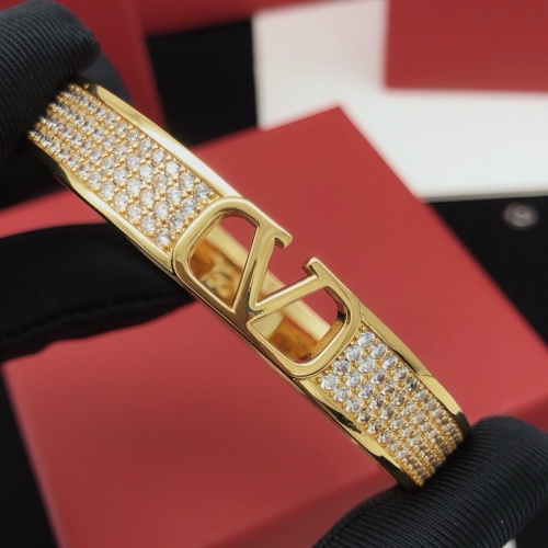 Cheap Valentino Bracelets #1261579 Replica Wholesale [$39.00 USD] [ITEM#1261579] on Replica Valentino Bracelets