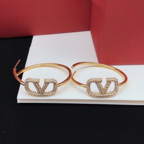 Cheap Valentino Earrings For Women #1261655 Replica Wholesale [$32.00 USD] [ITEM#1261655] on Replica Valentino Earrings