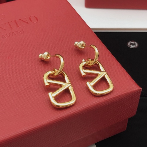 Cheap Valentino Earrings For Women #1261718 Replica Wholesale [$27.00 USD] [ITEM#1261718] on Replica Valentino Earrings